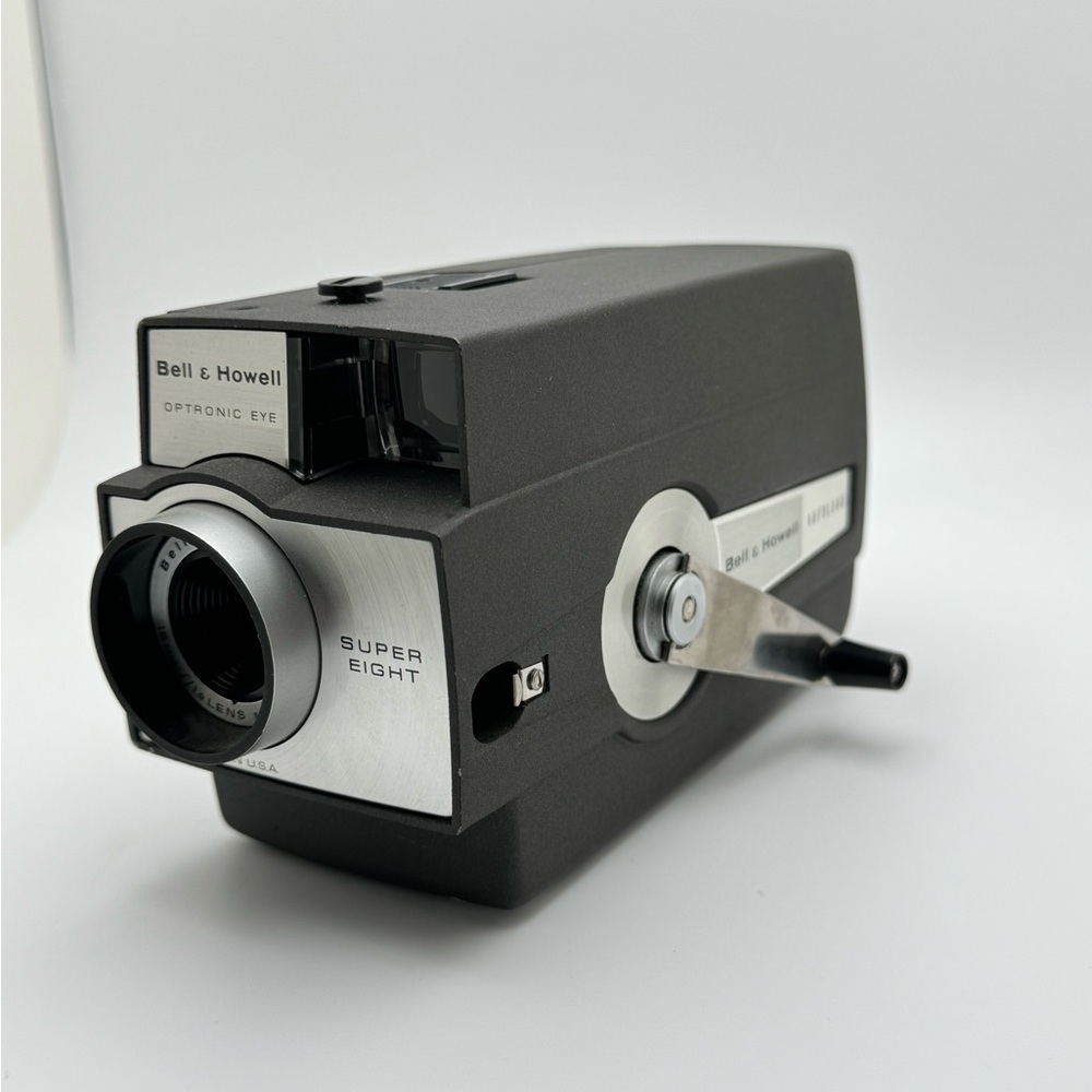 Bell & Howell Super 8, Optronic Eye Perpetua Drive, Windup Movie Camera W/ Film